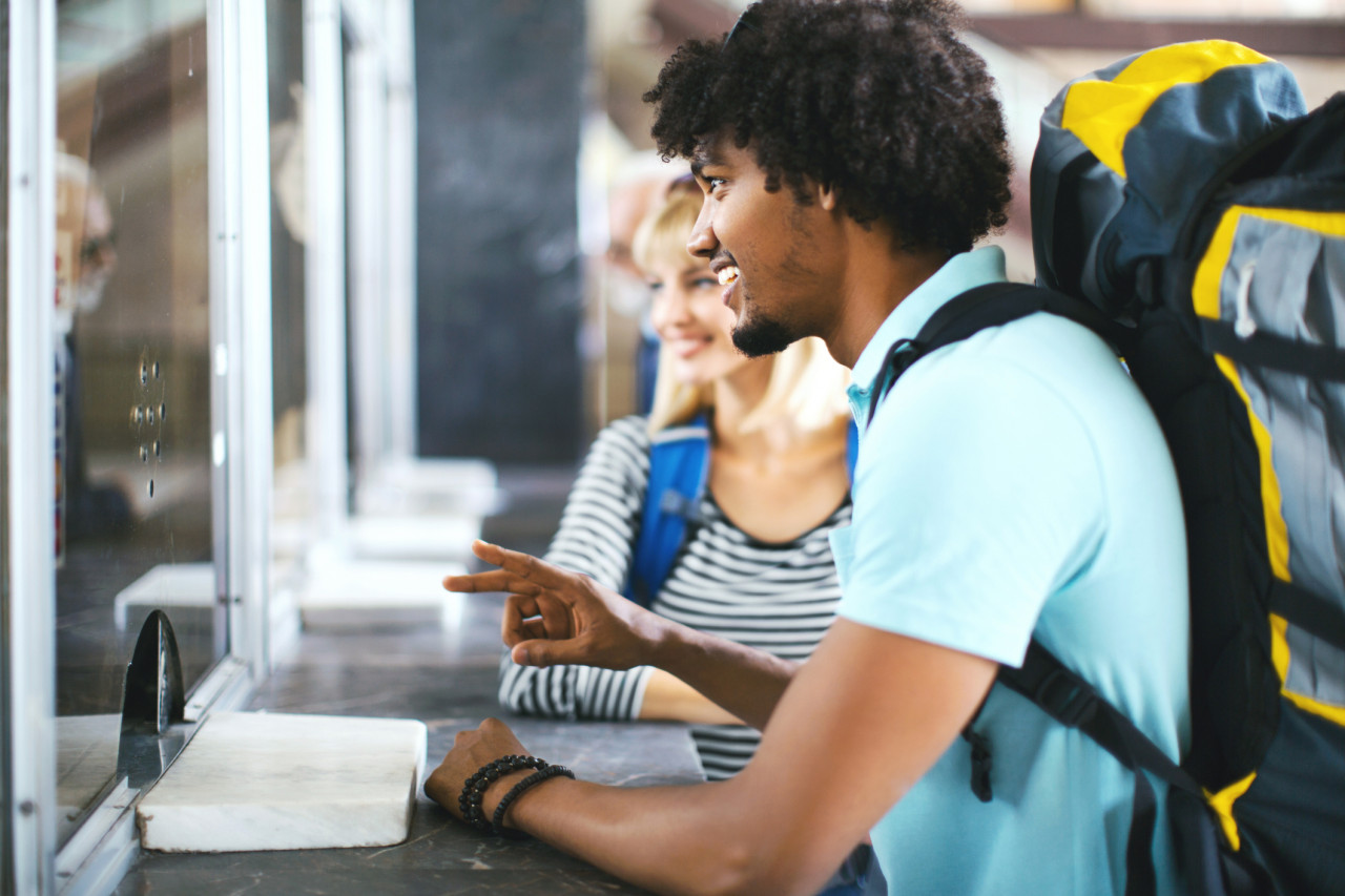 '' Newstton'' Nouveau système d'achat des billets de voyage